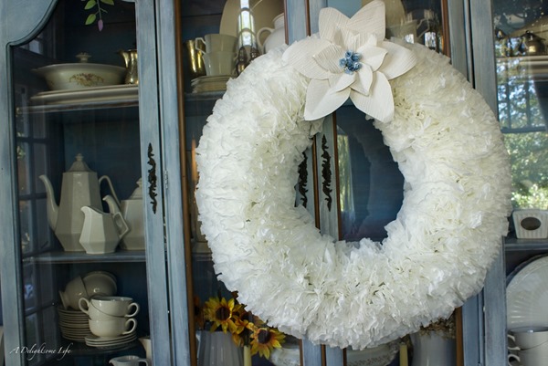 Coffee-Filter-Wreath-Tutorial-9