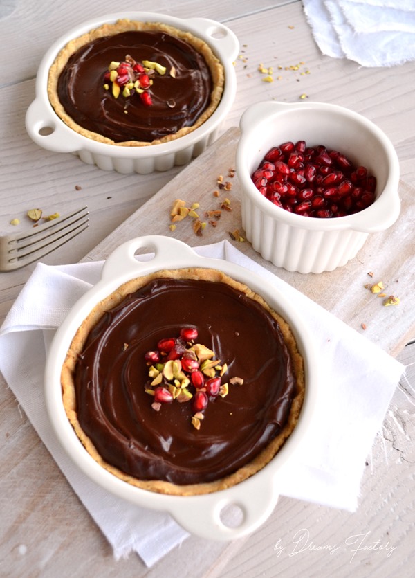 french-tartlets-with-a-brown-butter-crust-and-a-dark-chocolate-ganache-filling-22