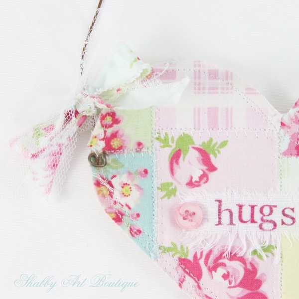 Shabby Art Boutique - How to make a sweet Heart Pocket