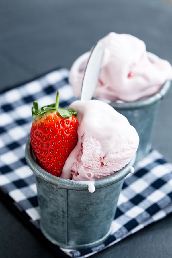 Strawberry ice cream