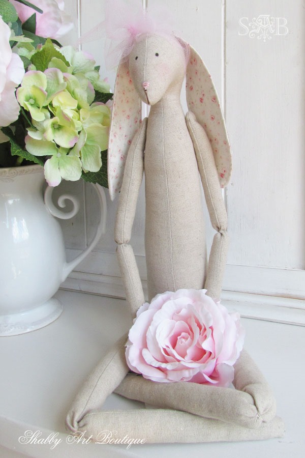 Shabby spring rabbit by Shabby Art Boutique