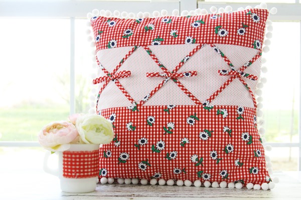 Sunnyside-Avenue-Fabrics-Pillow