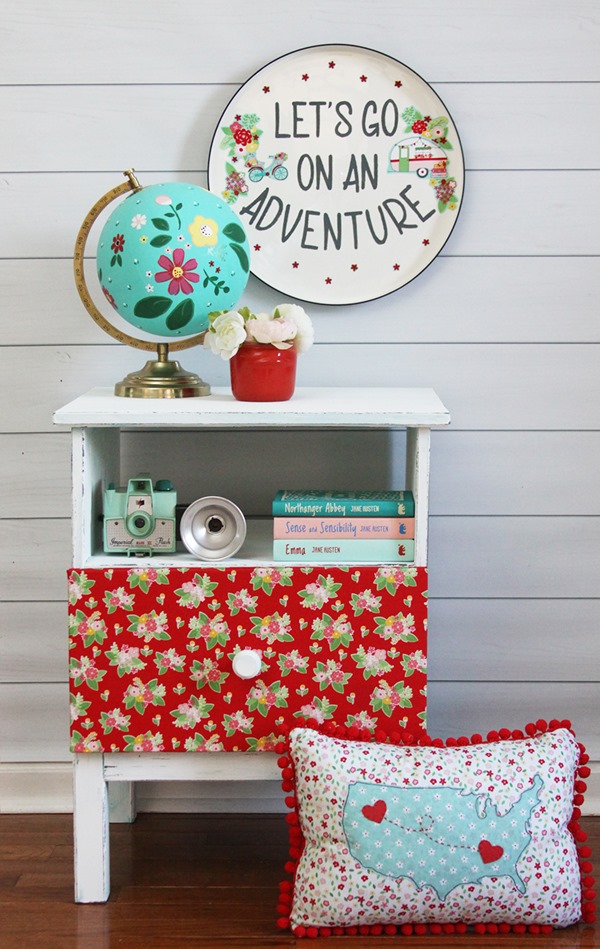 Vintage-Adventure-Nightstand-and-Sign