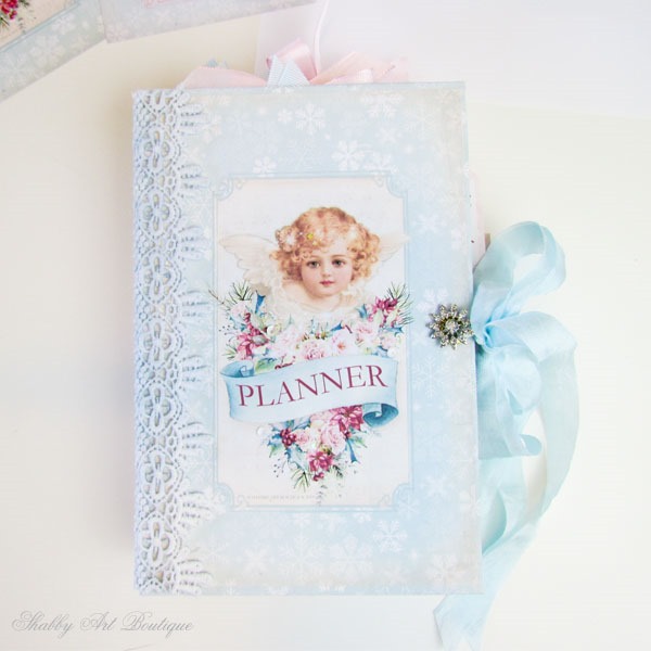 Bonus free printable Christmas Planner from Shabby Art Boutique - front cover