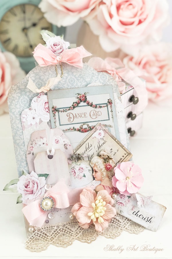 How to make a beautiful Victorian loaded pocket using the printables from Shabby Art Boutique